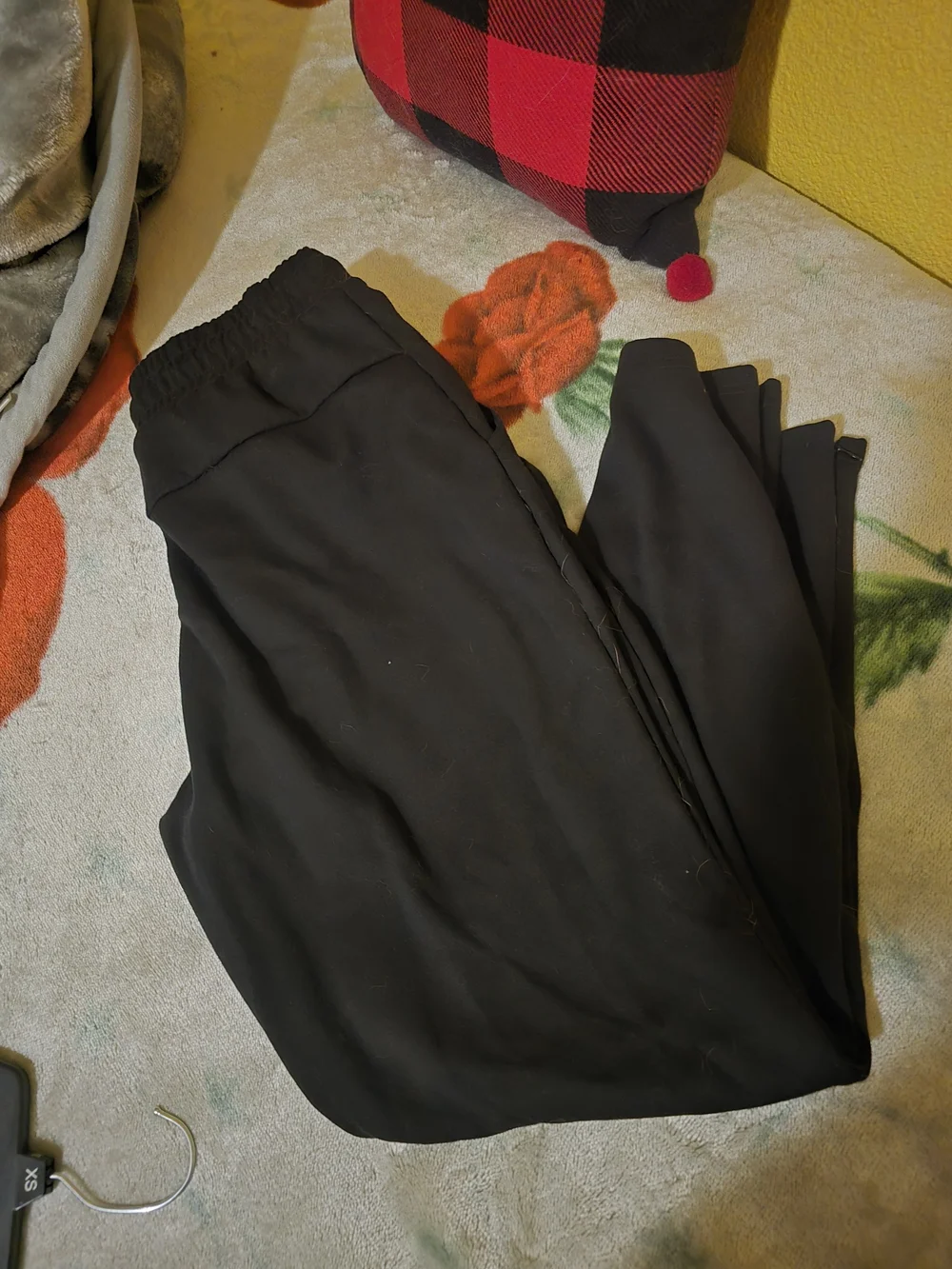 Women’s Black Stretch Jeans with Contrast Stitching